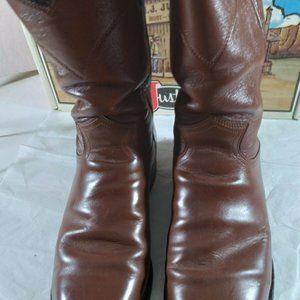 Justin Boots Brown Leather In Box Sz 6